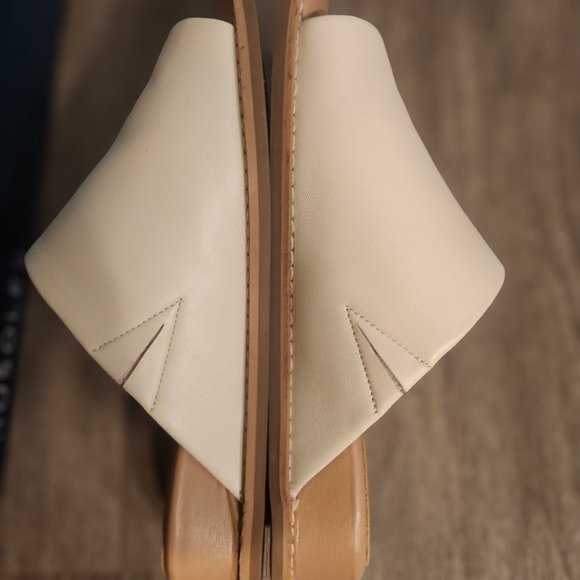AEROSOLE Yorketown Bone Leather Wedge Slide 6M - Picture 2 of 4